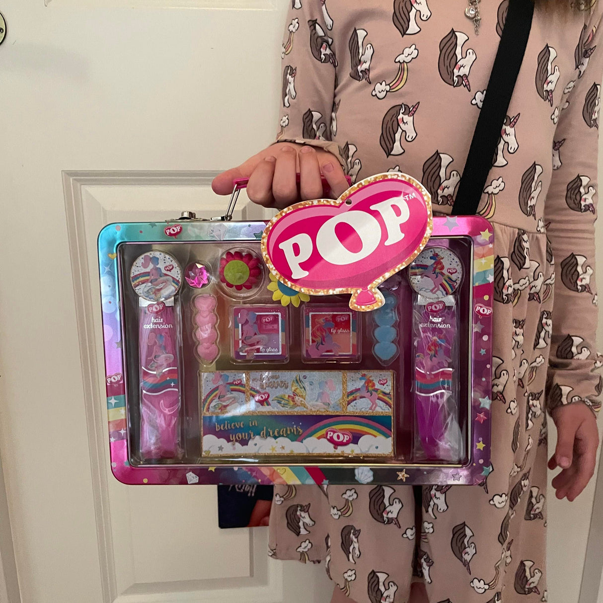 PoP Make-Up metal kuffert med 12 dele