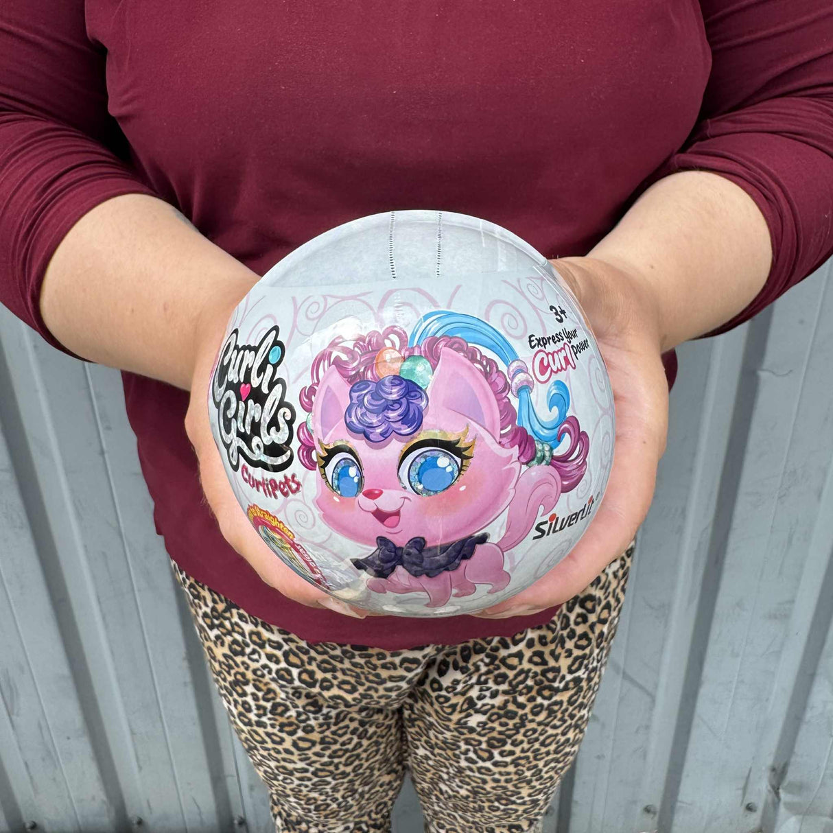 Curli Girls surprise ball