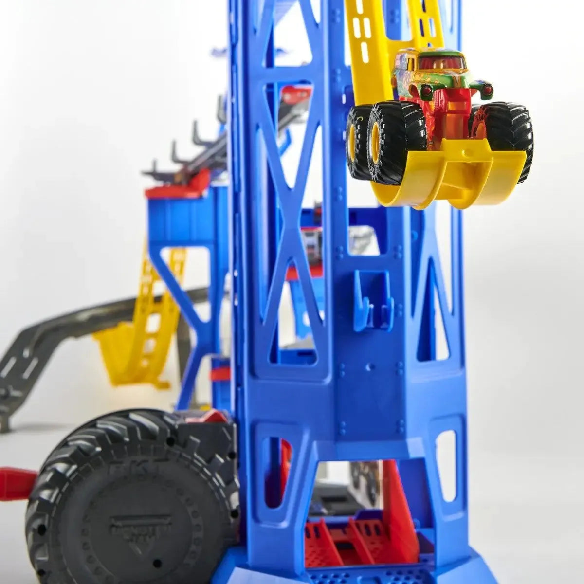 Monster Jam Monster Garage 60x120 cm