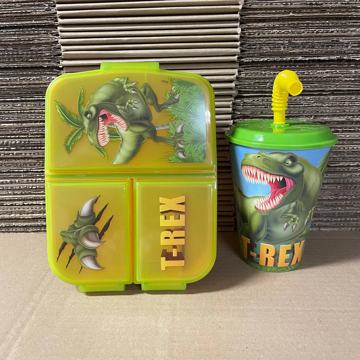 Dinosaur madkasse + Krus