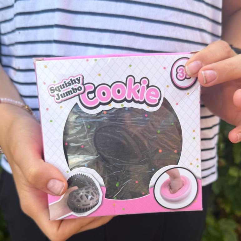 XXL Cookie squishy sort eller lyserød
