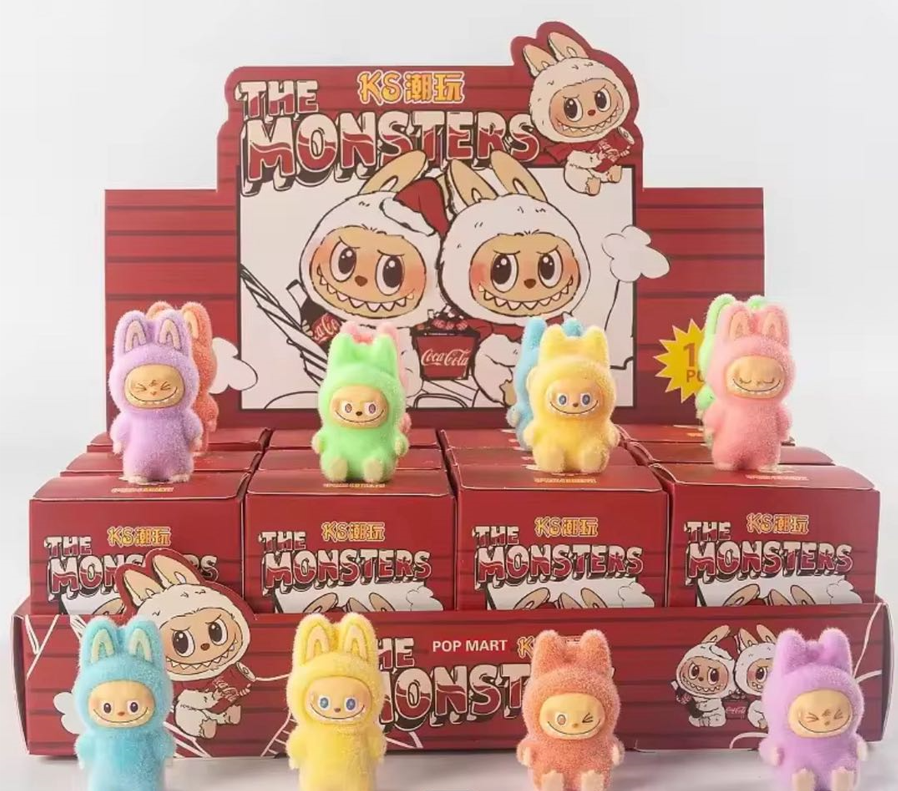 FORUDBESTILLING - Labubu "The monsters" Coca Cola edition (LEVERING 14 DAGE)