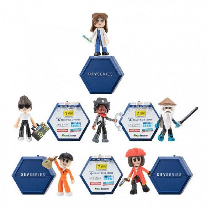 Roblox surprise box med figur + accessories