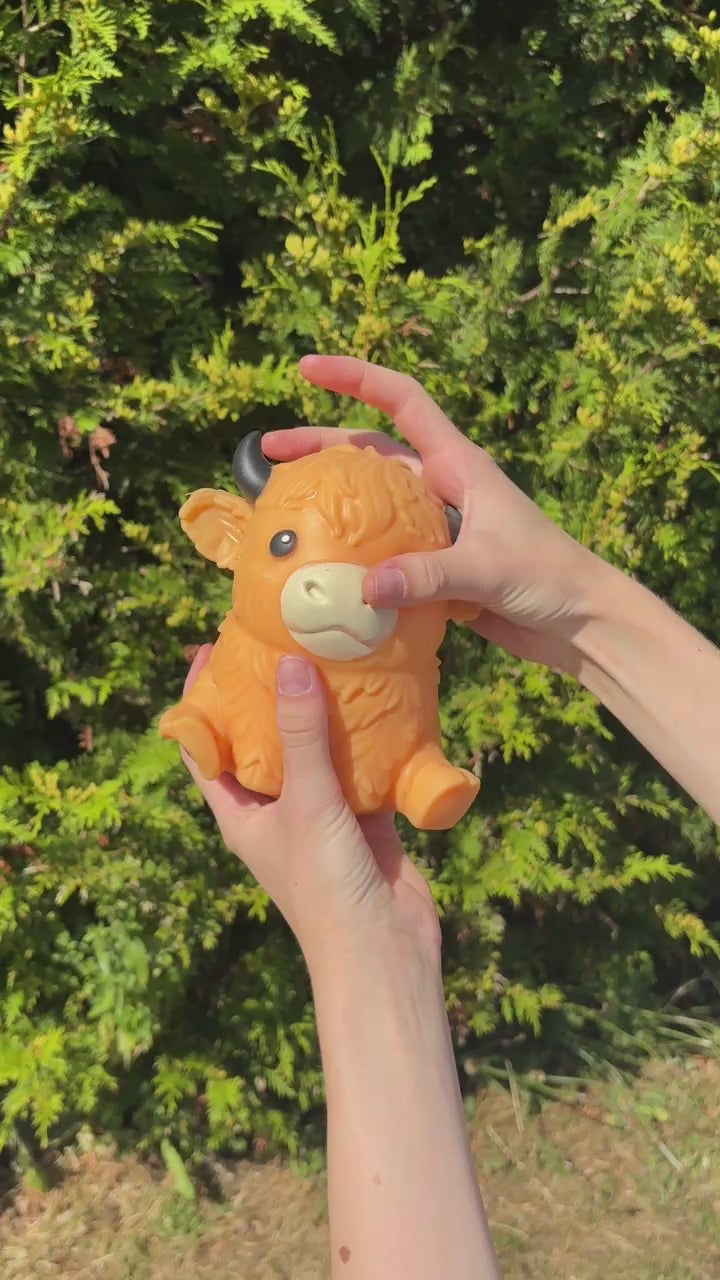 Squishy stretchy 15 cm highland cow - Strækbar op til 30 cm