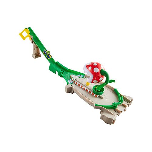 Hot Wheels Mario cart track set Yoshi