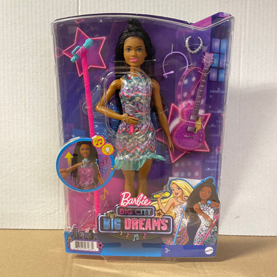 Barbie Big City Big Dreams rockstjerne med lys og lyd